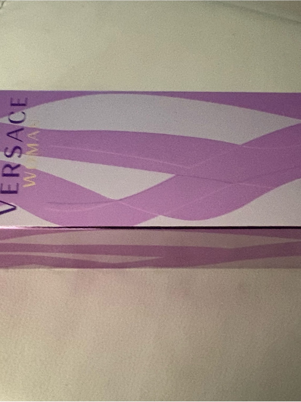 Versace Lavender & White Wave-Patterned Box - Picture 6 of 7